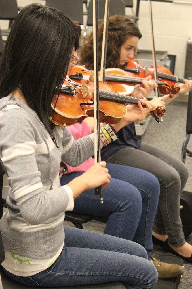 Orchestra practicing for the Orchestra Chamber Music Recital. Photo by Stephanie