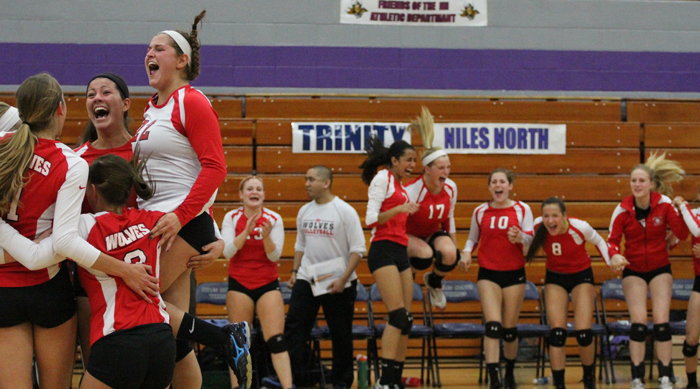 Girls Volleyball Wins First Sectional Game