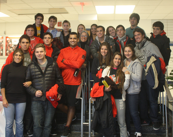 Students from Argentina visit Niles West.