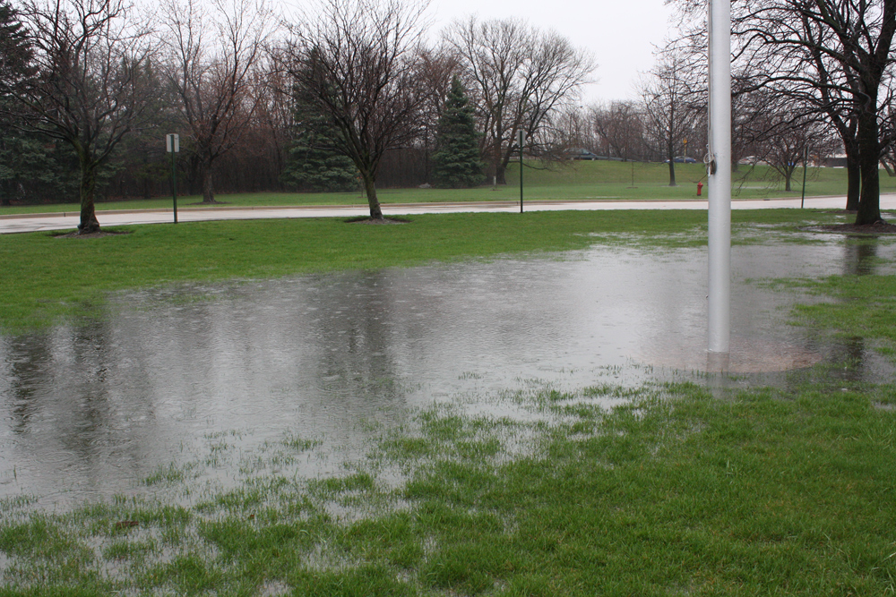 Much+of+Skokie+and+surrounding+areas+experienced+flooding+Thursday%2C+April+18.+Photo+by+Rebecca+Yun