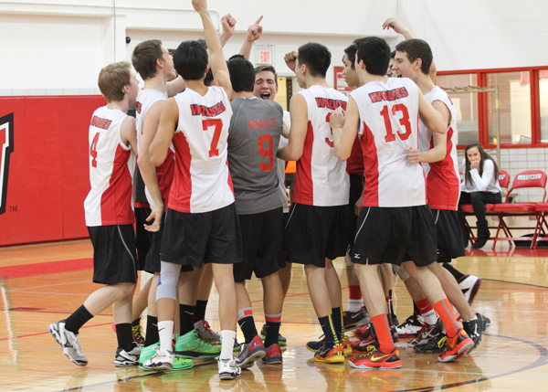 Boys Volleyball Wins GBN Regional Championship; To Play New Trier Tonight