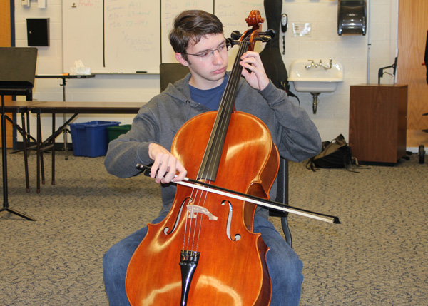 Walter Lindwall: Star Cellist