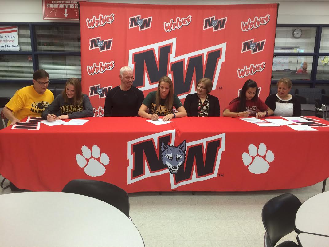 Niles+West+Athletes+Sign+Letters+of+Intent