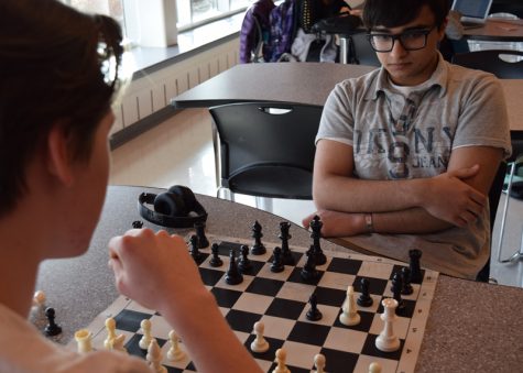 The Phenomenon of Chess: The Queen's Gambit – Niles West News