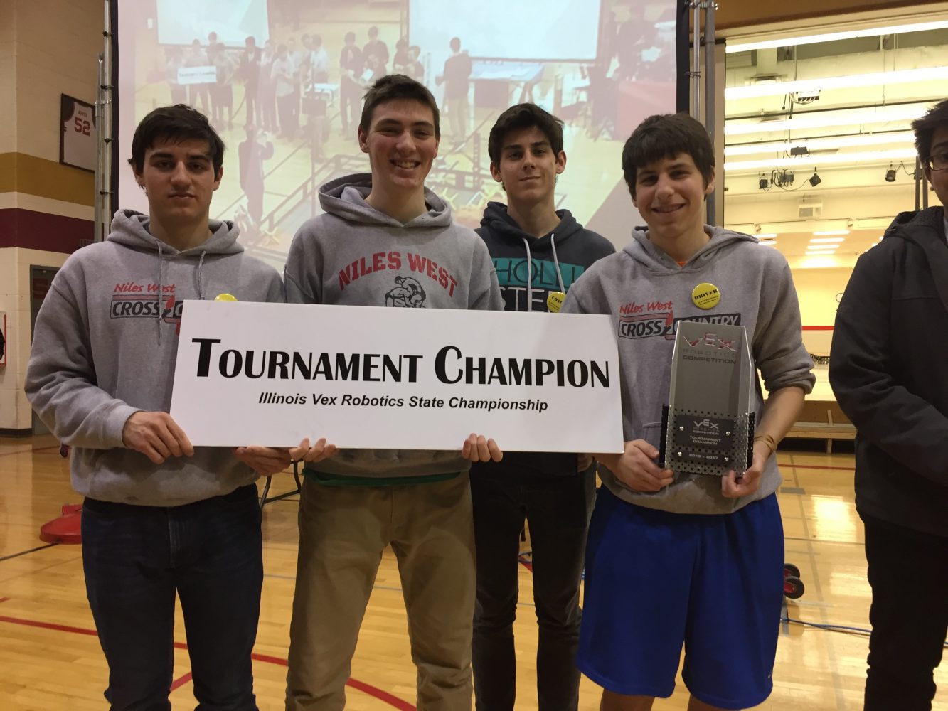 D219 Robotics Teams Advance To World Competition After Earning State Title