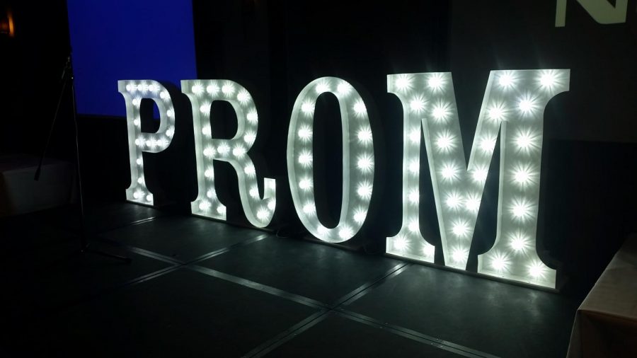 The+Ultimate+Prom+Night+Survival+Guide