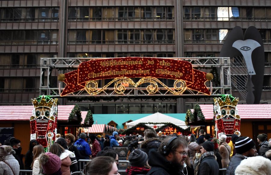 The iconic bright sign to welcome locals and tourists into the Christkindlmarket.