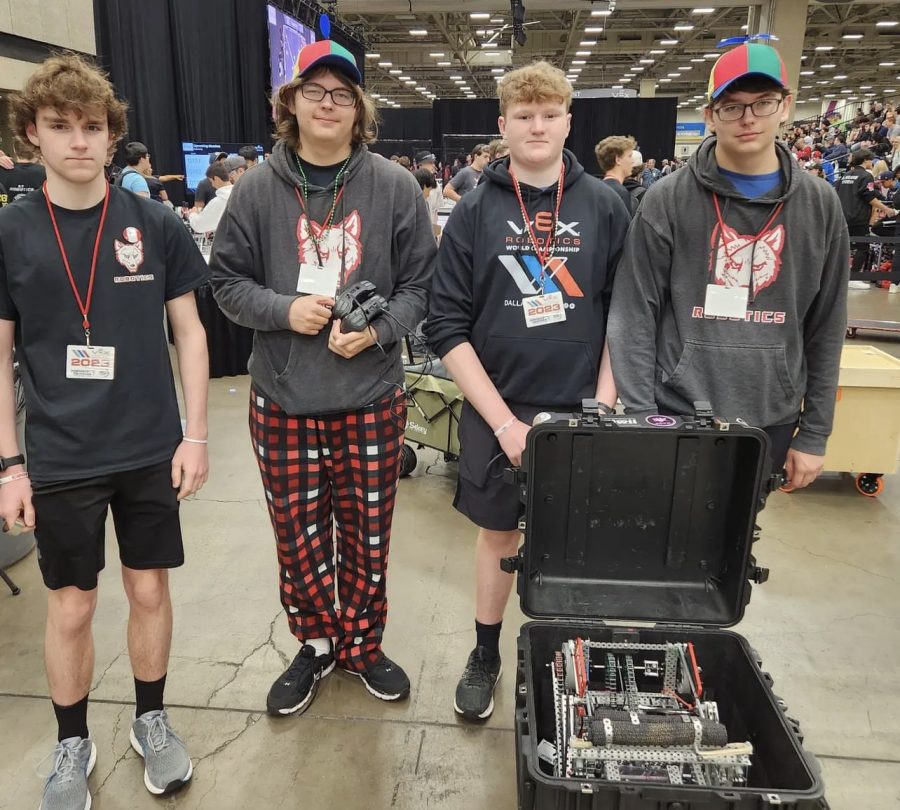 VEX Robotics Makes it to World Championship