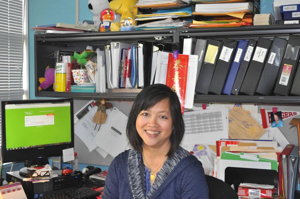 Picture of counselor Stephanie Lau.