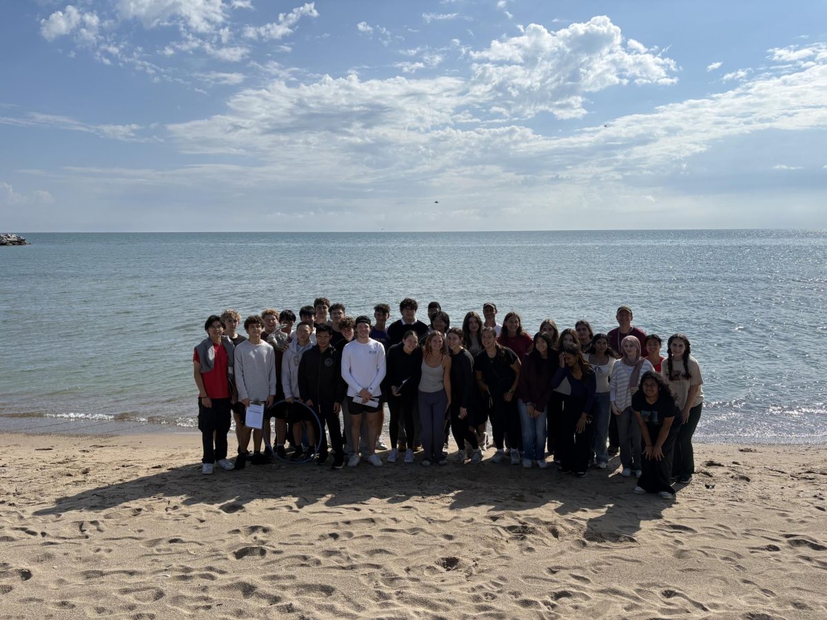 Chris Barnett's APES class poses for a picture at the Illinois Beach State.